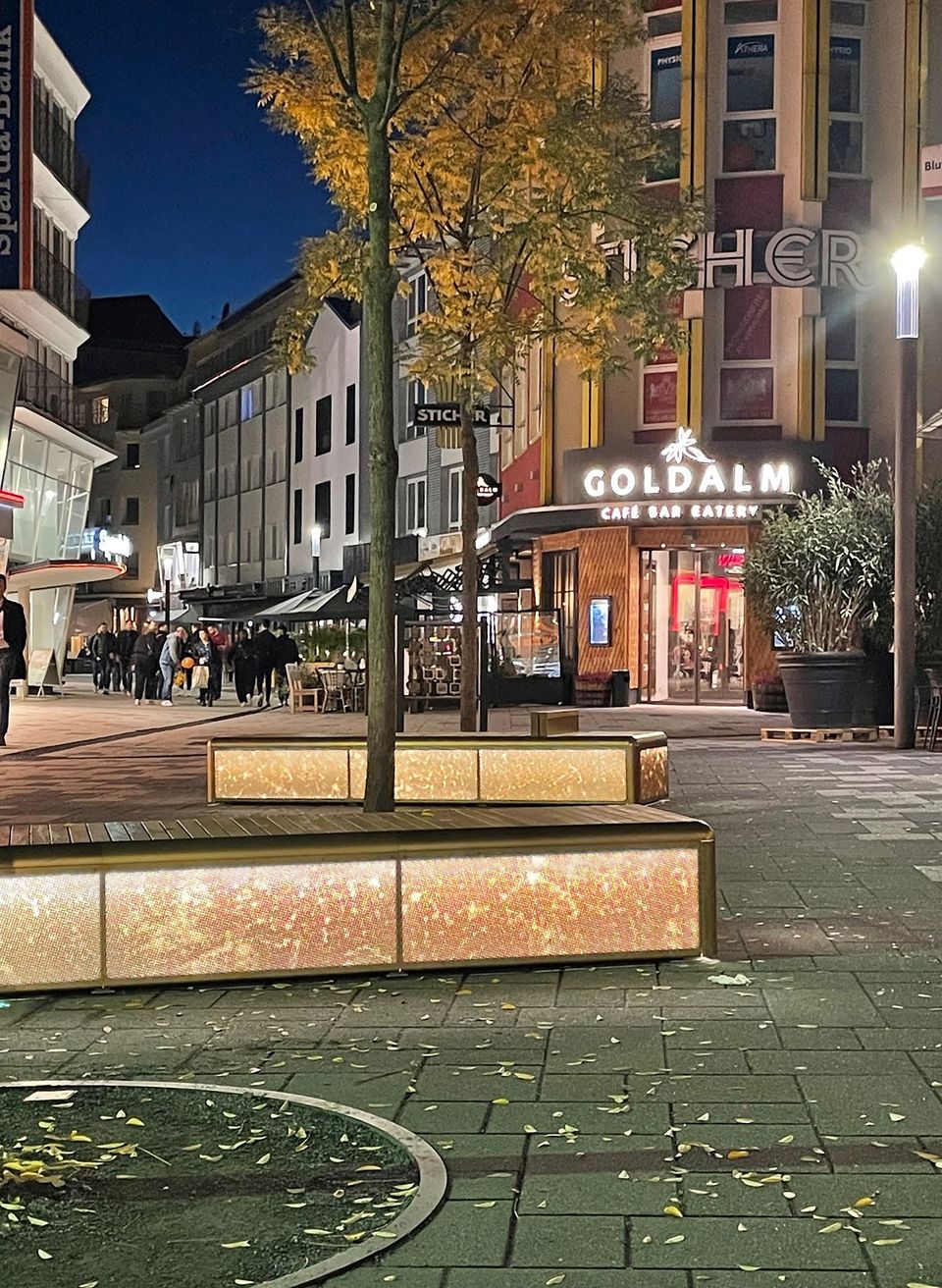 Neugestaltung VonderHeydtPlatz in Wuppertal