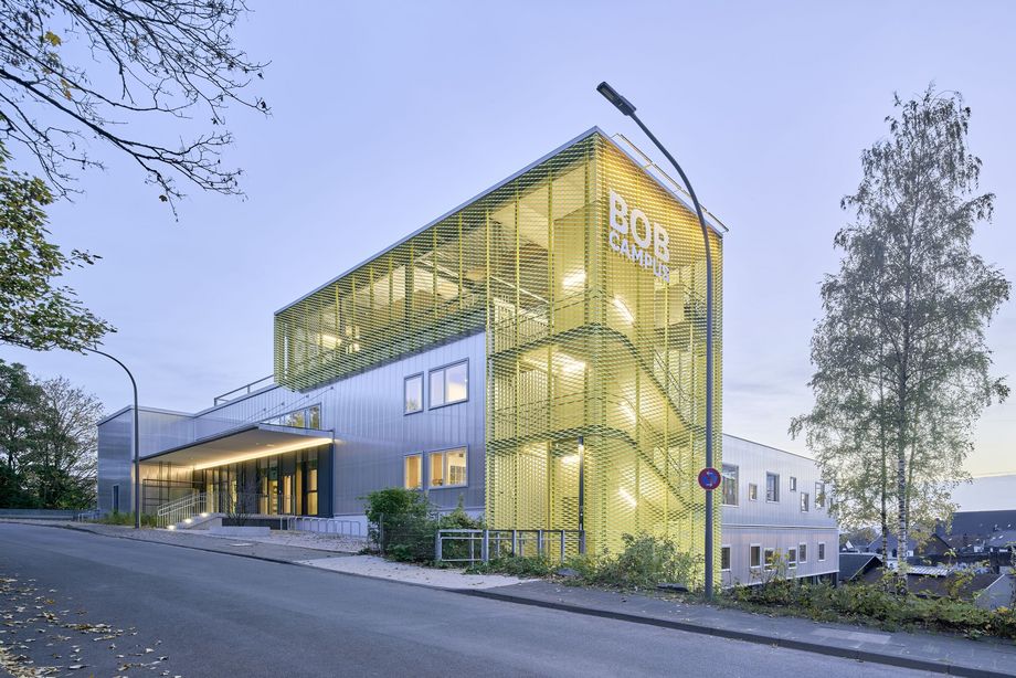 BOB CAMPUS in Wuppertal - Architektur: raumwerk.architekten Hübert und Klußmann PartGmbB, Köln; Landschaftsarchitektur: atelier le balto, Berlin