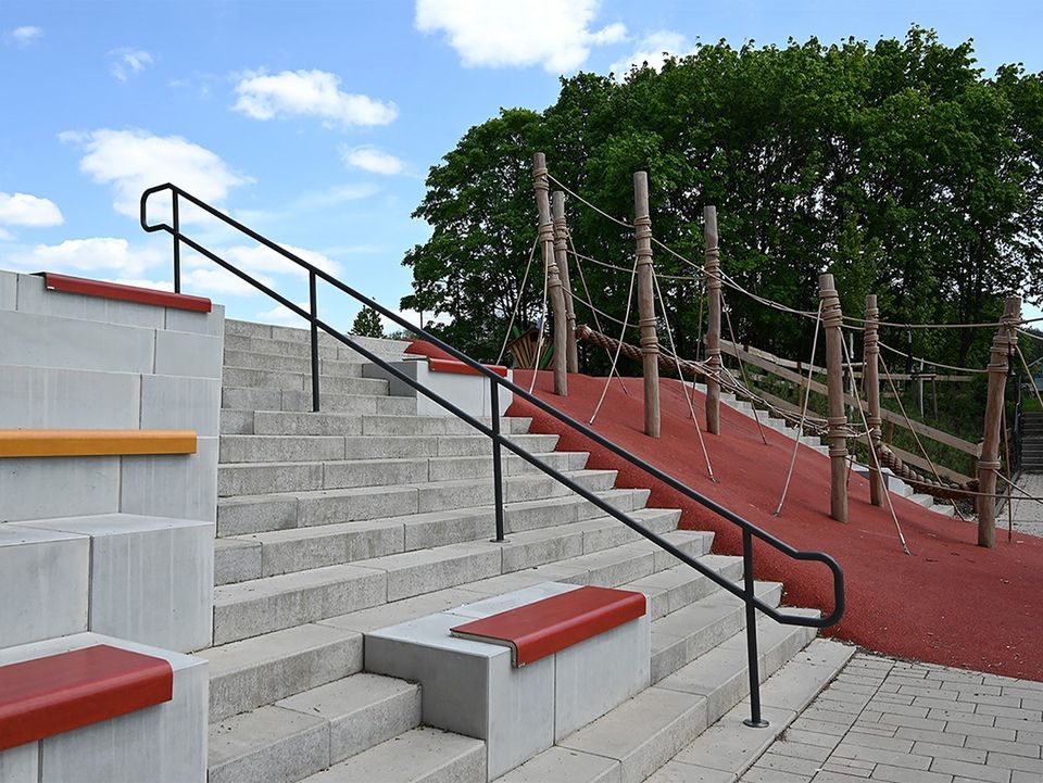 Bewegungsparkour Peter von Heydt Schule in Hunsheim