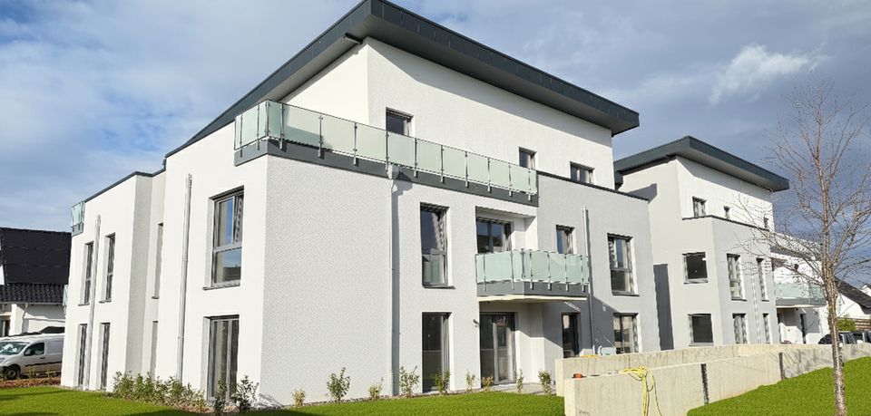 Neubau 16-Familienhaus mit Tiefgarage, Aufzug, KfW-40 NH