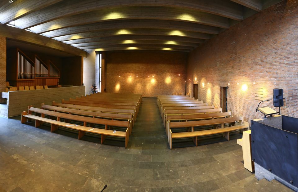Erneuerung der Kirchenorgel und Einbau eines Orgelpodestes