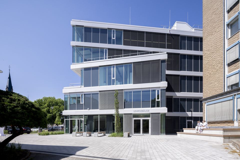 Neubau Lehrgebäude der Universitätszahnmedizin des UKB