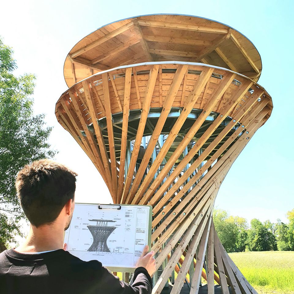 Aussichtsturm im Naturschutzgebiet