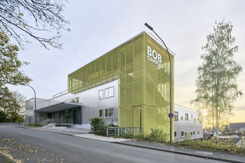 Wuppertal: BOB CAMPUS Wuppertal-Oberbarmen, Realschule integriert (Umnutzung) Architektur: raumwerk.architekten Hübert und Klußmann PartGmbB, Köln Bauherr: Urbane Nachbarschaft BOB gGmbH, Bonn